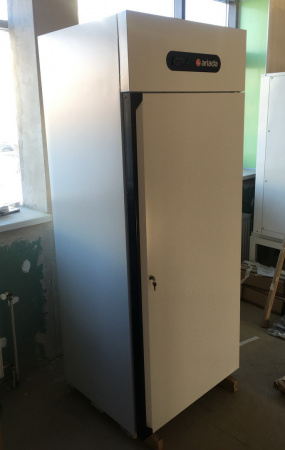 Шкаф холодильный A700L
