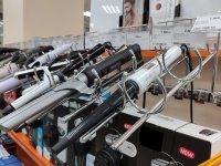Держатель для плоек на перфорацию